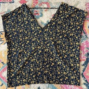 Forever 21 Floral Blue Gold Top Small